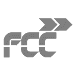 Logotipo de FCC estilizado en gris con dos flechas que apuntan a la derecha sobre las letras, todo ello en un tipo de letra moderno y geométrico.